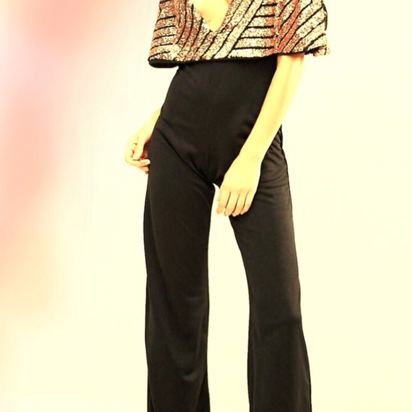 Black and Gold jumpsuit - Picture 3 of 3